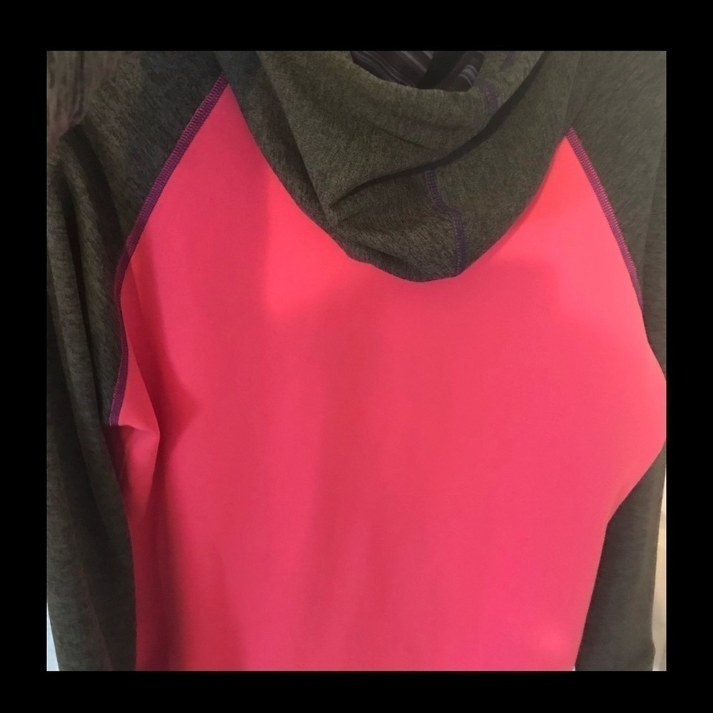 Nike Therma-fit hoodie kangaroo pockets - Picture 5 of 9